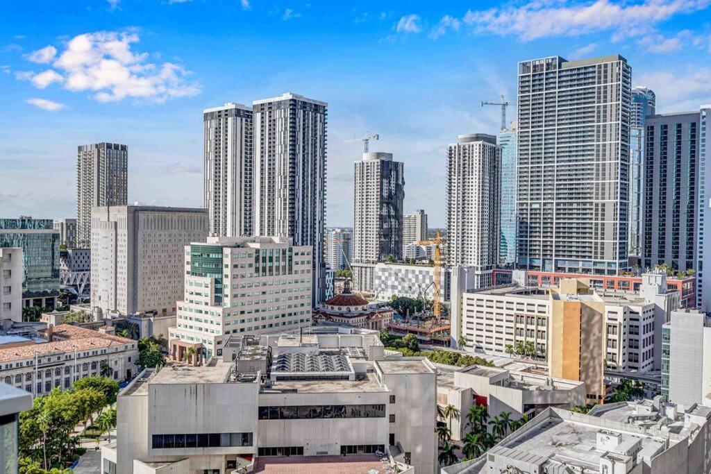 Appartement Breathtaking 1Br In The Heart Miami Extérieur photo