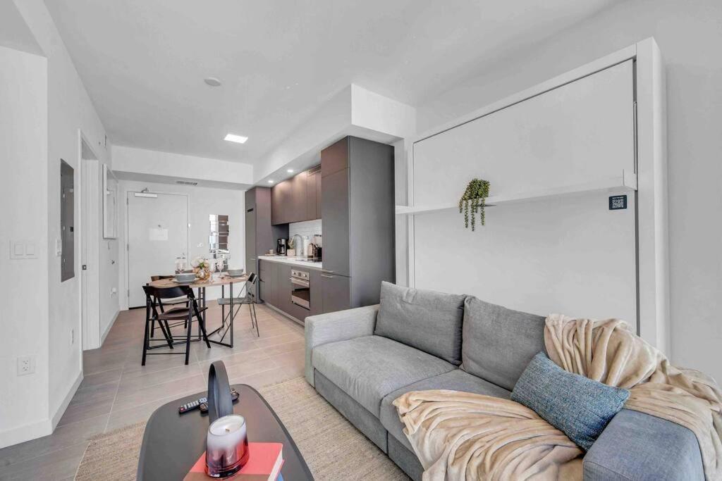 Appartement Breathtaking 1Br In The Heart Miami Extérieur photo